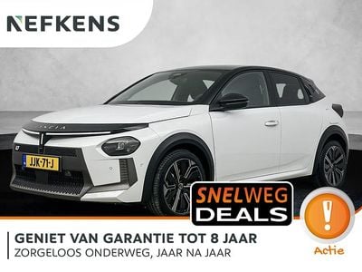 Bruin Nieuw 2025 Lancia Ypsilon Hatchback | € 32.990 (Eerlijke prijs)