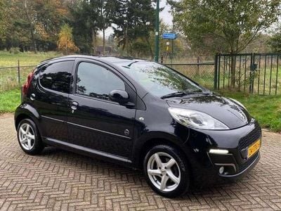 Occasion Peugeot 107 Envy 68 PK (50 kW) 2012 Zwart Hatchback