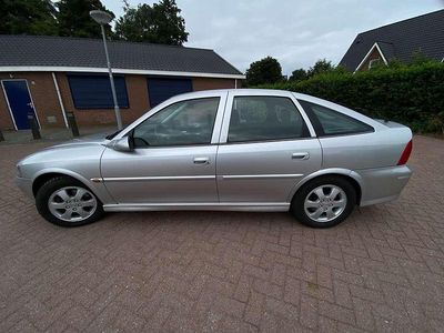 Zilver Occasion 2001 Opel Vectra Hatchback | € 7.950