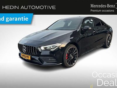 Zwart Occasion 2023 Mercedes CLA250e AMG line Sedan | € 35.900 (Eerlijke prijs)