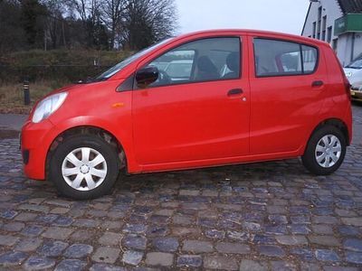 Rood Gebruikt 2009 Daihatsu Cuore Hatchback | € 1.250 (Eerlijke prijs)