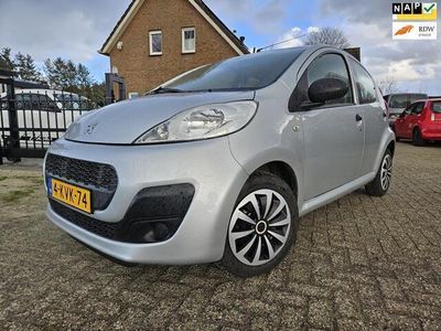 tweedehands Peugeot 107 1.0 Access Accent, Airco,