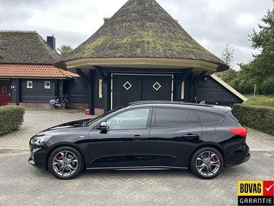 Zwart Occasion 2021 Ford Focus Business Edition Stationwagen | € 16.950 (Eerlijke prijs)