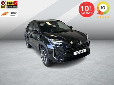 Zwart Occasion 2025 Toyota Yaris Cross Executive SUV | € 33.950 (Eerlijke prijs)