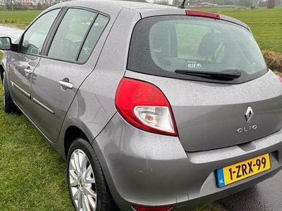 Gebruikt 2010 Renault Clio R.S. Hatchback | € 2.300 (Eerlijke prijs)