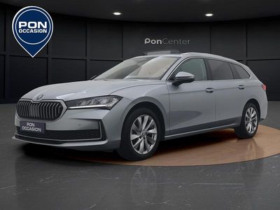 Grijs Occasion 2024 Skoda Superb First Edition Stationwagen | € 38.450 (Eerlijke prijs)