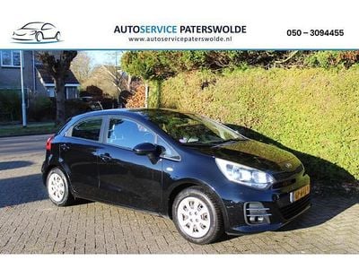 Zwart Gebruikt 2015 Kia Rio Comfort Hatchback | € 6.950 (Eerlijke prijs)