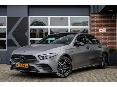 Grijs Occasion 2021 Mercedes A250 Business Sedan | € 30.950 (Eerlijke prijs)