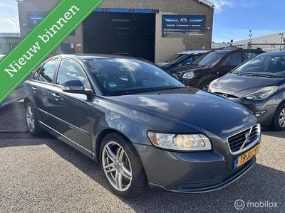 Grijs Gebruikt 2009 Volvo S40 R-Design Sedan | € 3.250