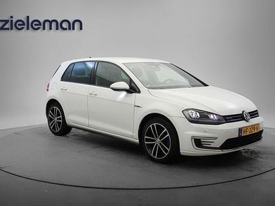 Wit Occasion 2015 VW Golf VII GTE Hatchback | € 9.345 (Goede deal)