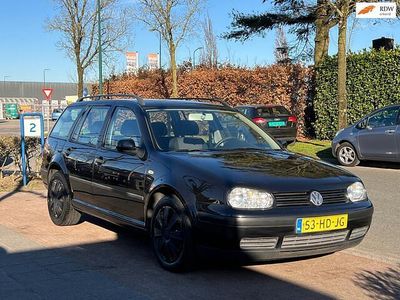 Zwart Occasion 2001 VW Golf IV Trendline Stationwagen | € 950 (Goede deal)