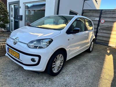 Wit Gebruikt 2014 VW up! high up! Hatchback | € 6.400 (Goede deal)