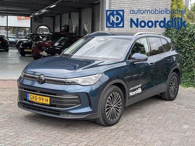 Blauw Gebruikt 2024 VW Tiguan Edition SUV | € 45.950 (Goede deal)