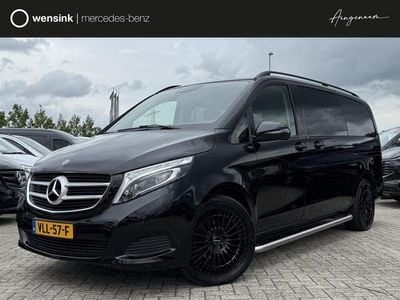 Mercedes V220