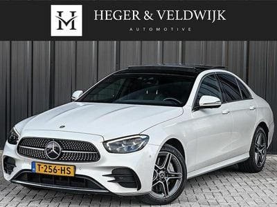 Wit Occasion 2021 Mercedes E300 AMG line Sedan | € 39.900 (Super prijs)
