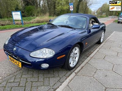 tweedehands Jaguar XK8 4.0 V8 Convertible (dak handmatig)!!