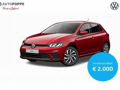 tweedehands VW Polo 1.0 TSI 95 7DSG Life Automatisch Zijruiten achter en achterruit getint, 65 lichtabsorberend Parkeersensoren voor en achter (Park Distance Control) Rijstrookbehoudassistent (Lane Assist) 'App-Connect' smartphone in...