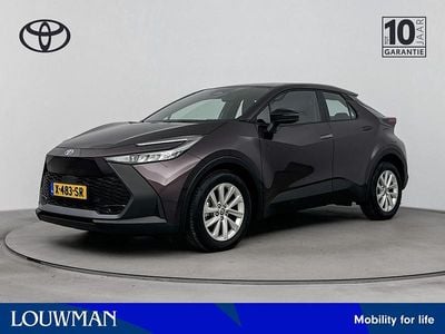 Paars Occasion 2024 Toyota C-HR Active SUV | € 31.325 (Eerlijke prijs)