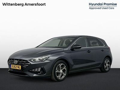 Zwart Occasion 2023 Hyundai i30 Comfort Hatchback | € 19.900 (Eerlijke prijs)