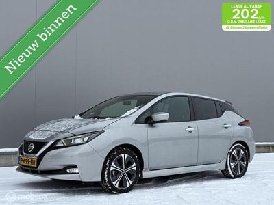 Grijs (metallic) Gebruikt 2022 Nissan Leaf Tekna Hatchback | € 12.495 (Super prijs)