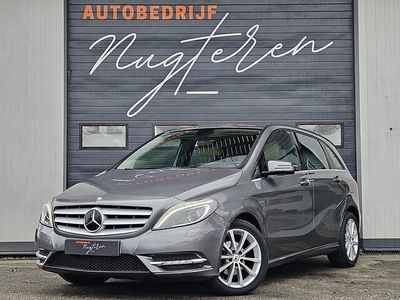 Grijs Gebruikt 2012 Mercedes B180 Ambition MPV | € 9.975 (Eerlijke prijs)