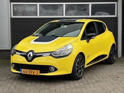 Geel Gebruikt 2012 Renault Clio IV Expression Hatchback | € 4.950 (Eerlijke prijs)