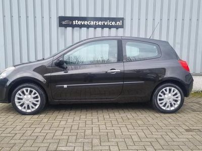 tweedehands Renault Clio 1.4-16V Dynamique Luxe nieuwe distributie zeer mooie auto