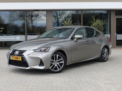 Lexus IS300h