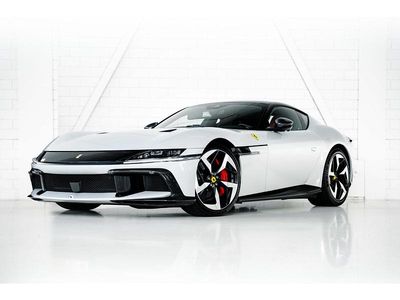 Grijs Gebruikt 2025 Ferrari 12Cilindri Coupé | € 674.900