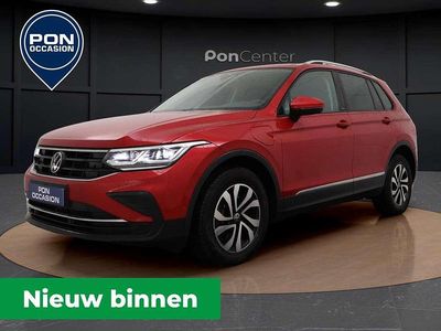 Rood Occasion 2023 VW Tiguan SUV | € 32.950