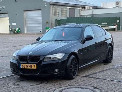 Zwart Occasion 2010 BMW 318 Sedan | € 4.999 (Eerlijke prijs)