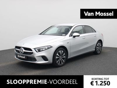 Grijs Gebruikt 2021 Mercedes A250 Business Sedan | € 25.900 (Super prijs)