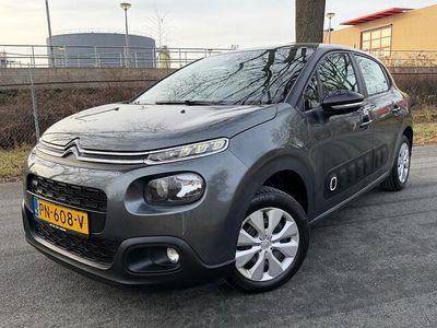Grijs (metallic) Occasion 2017 Citroën C3 Feel Hatchback | € 6.990 (Iets duurder)