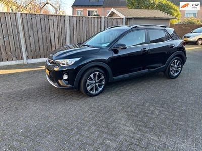 Zwart Occasion 2020 Kia Stonic SUV | € 14.950 (Eerlijke prijs)