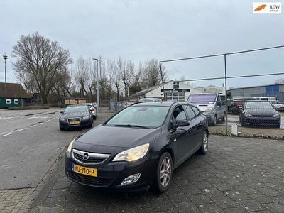 Zwart Gebruikt 2011 Opel Astra Edition Stationwagen | € 3.250 (Goede deal)