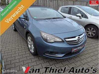 Blauw Gebruikt 2015 Opel Cascada Cosmo Cabriolet | € 14.250 (Eerlijke prijs)