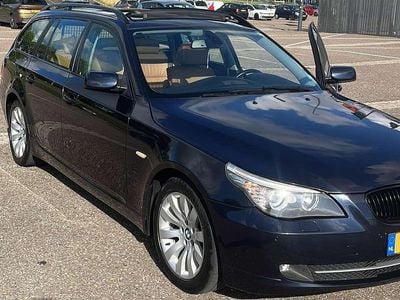 BMW 523