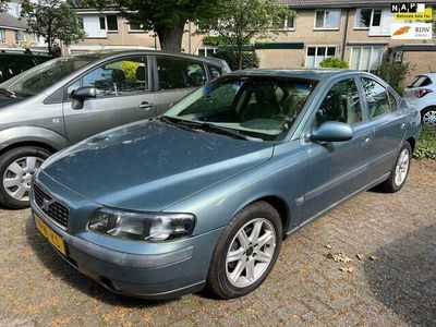 tweedehands Volvo S60 2.4 AUTOMAAT 103 KW - 140 PK.