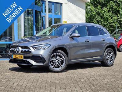 tweedehands Mercedes GLA250 e AMG Line | Plug-in hybrid, Leer/alcantara, Navigatie, Camera, Parkeersensoren, 19 inch, zeer compleet!