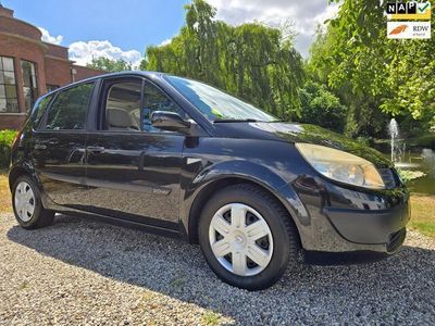 Zwart Gebruikt 2006 Renault Scénic II Expression MPV | € 1.699 (Eerlijke prijs)
