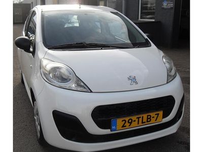 Wit Gebruikt 2012 Peugeot 107 Access Hatchback | € 3.199 (Eerlijke prijs)