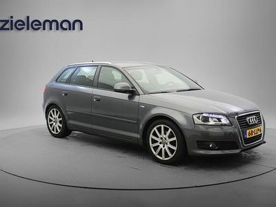 Grijs (metallic) Gebruikt 2010 Audi A3 Hatchback | € 8.845 (Duur)