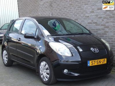 tweedehands Toyota Yaris 1.3 VVTi Luna MMT - Climate control - PDC achter -