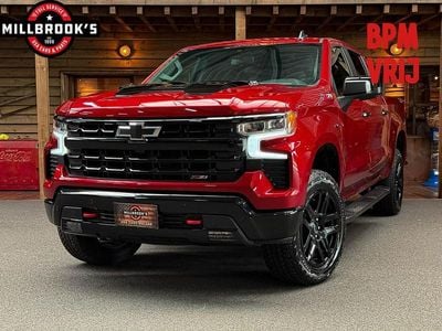 Rood Occasion 2024 Chevrolet Silverado Pickup | € 69.950 (Super prijs)