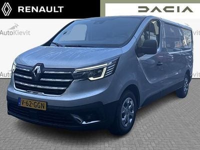 Grijs Occasion 2024 Renault Trafic MPV | € 28.950 (Goede deal)