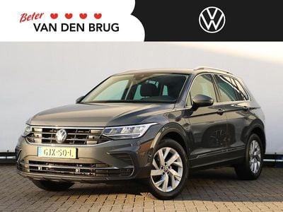 Grijs Gebruikt 2023 VW Tiguan Business SUV | € 36.195 (Super prijs)