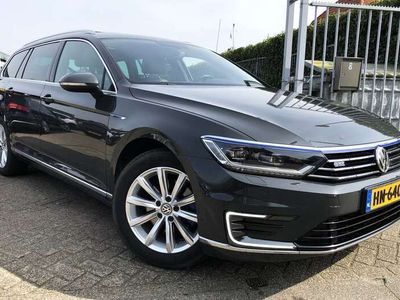 tweedehands VW Passat Variant 1.4TSI GTE 157pk Highline Navi/Xenon/Pano/Alcantar