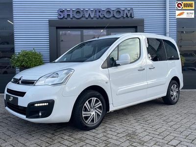 Wit, metallic lak Occasion 2016 Citroën Berlingo Feel MPV | € 18.900
