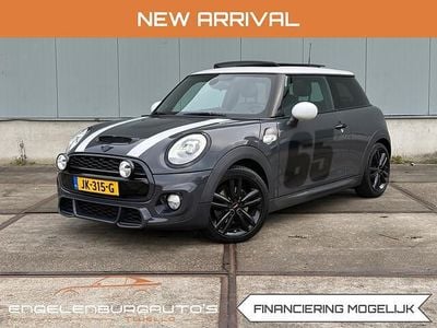 Grijs (metallic) Gebruikt 2016 Mini Cooper S Hatchback | € 15.550 (Eerlijke prijs)