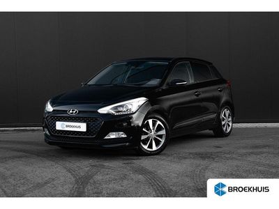 Zwart Occasion 2015 Hyundai i20 Comfort Hatchback | € 9.900 (Iets duurder)